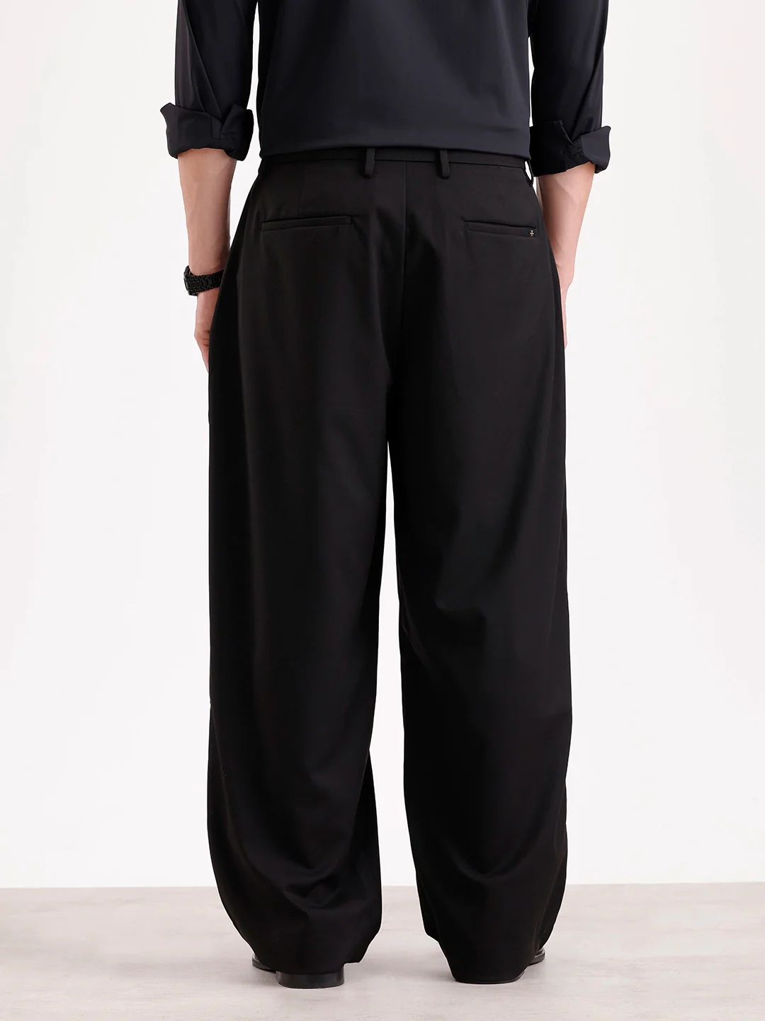 Baggy Fit Pleated Trouser | Black - Image 4
