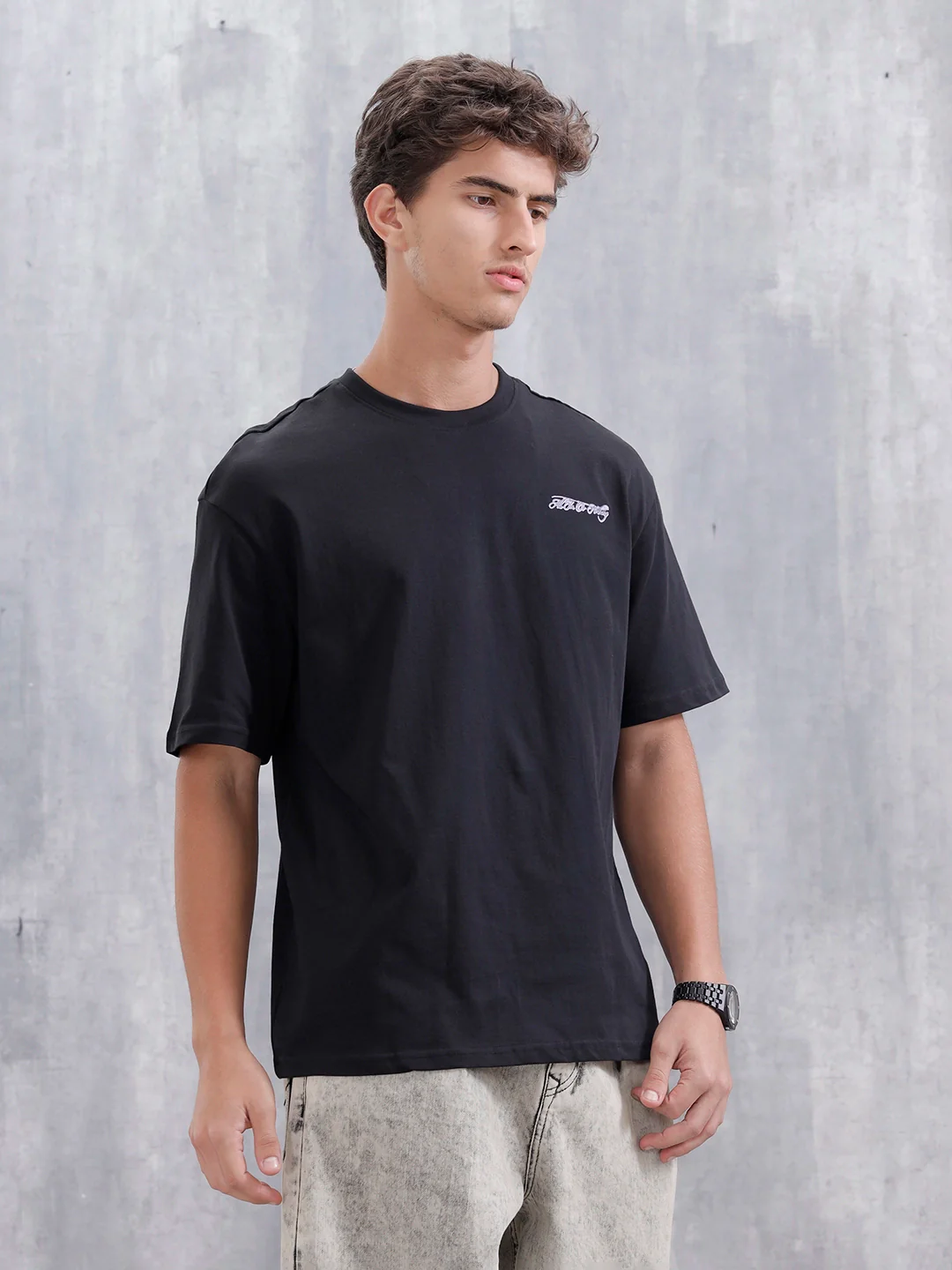 Casual Men Oversized Fit Tee With Graphic | Black - Image 6
