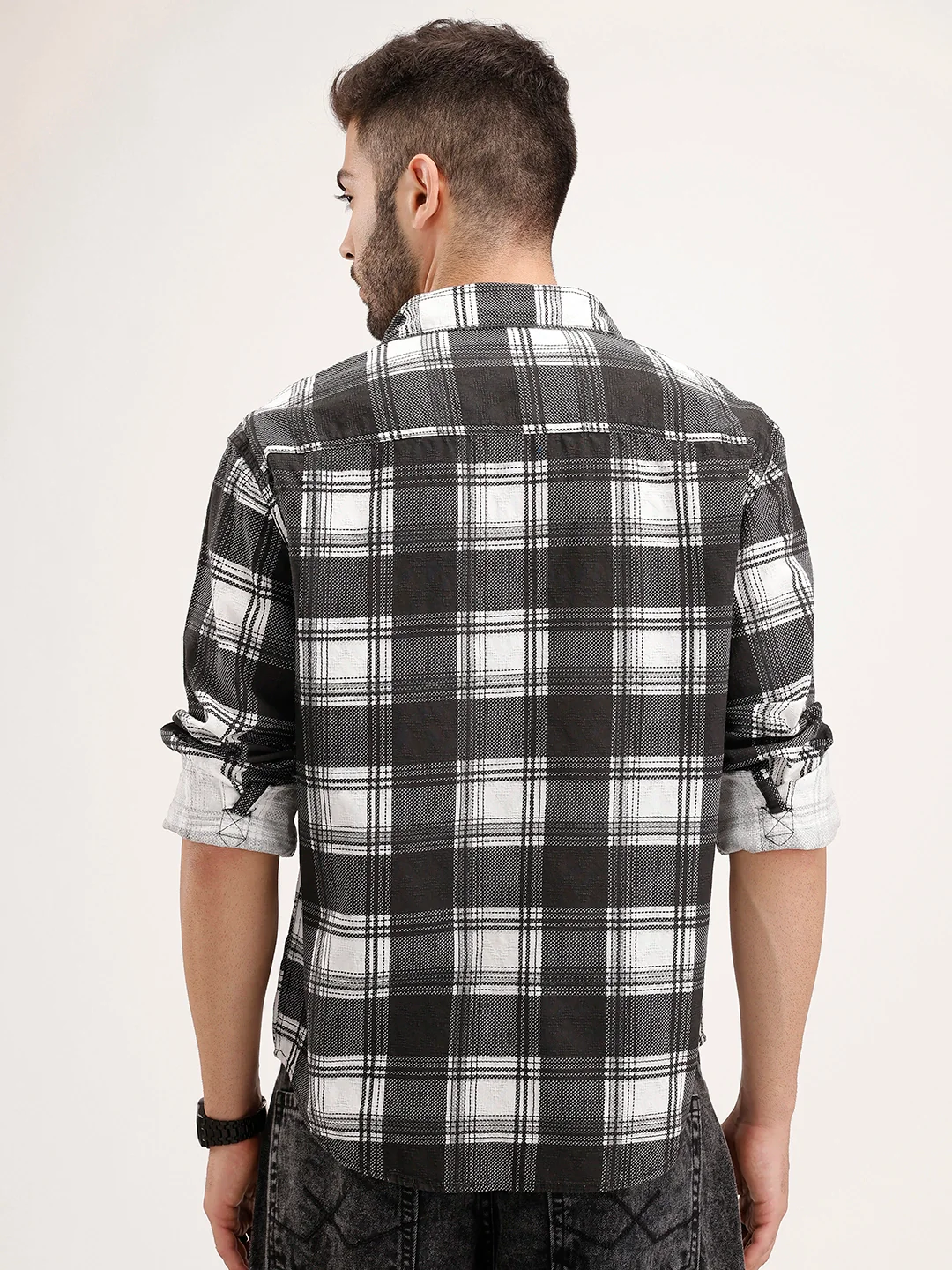 Classic Double Pocket Checkered Shirt | Black - Image 3