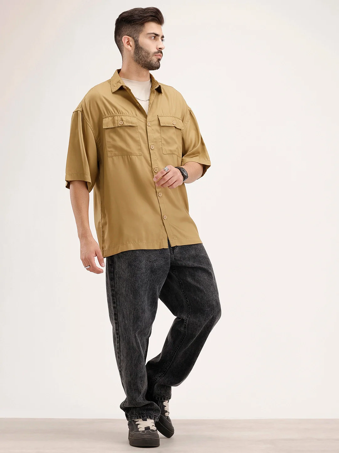 Classic Double Pocket Shirt | Khaki - Image 2