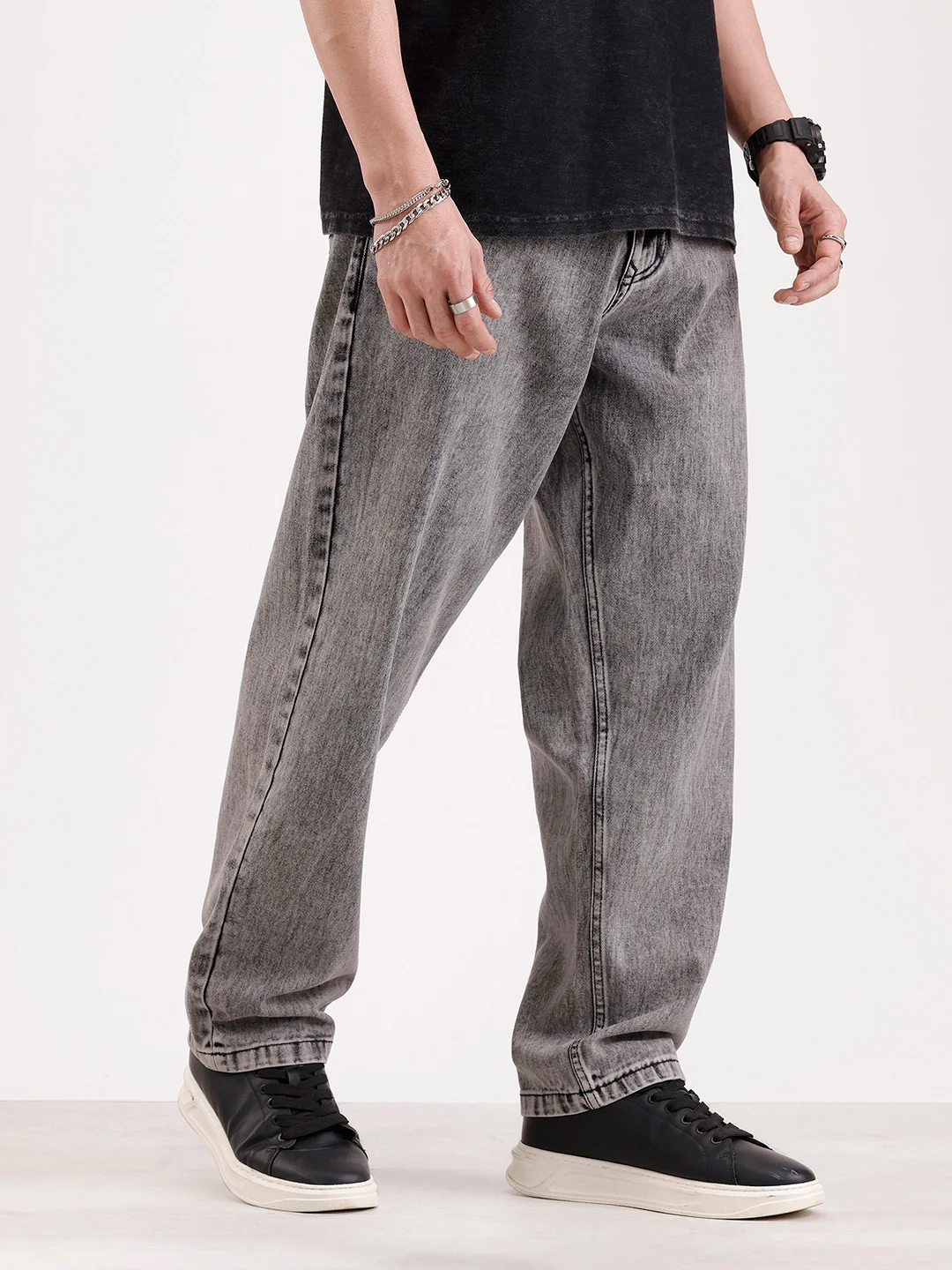 Classic Loose Fit Denim Jeans | Grey - Image 4