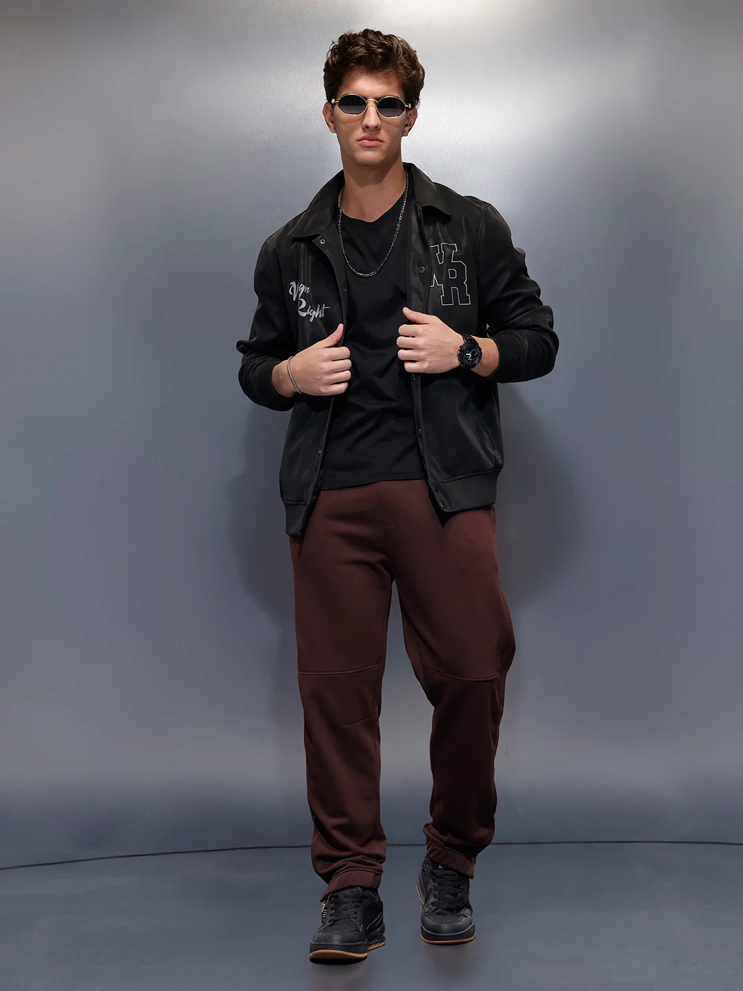 Classic Regular Fit Jogger | Brown - Image 2