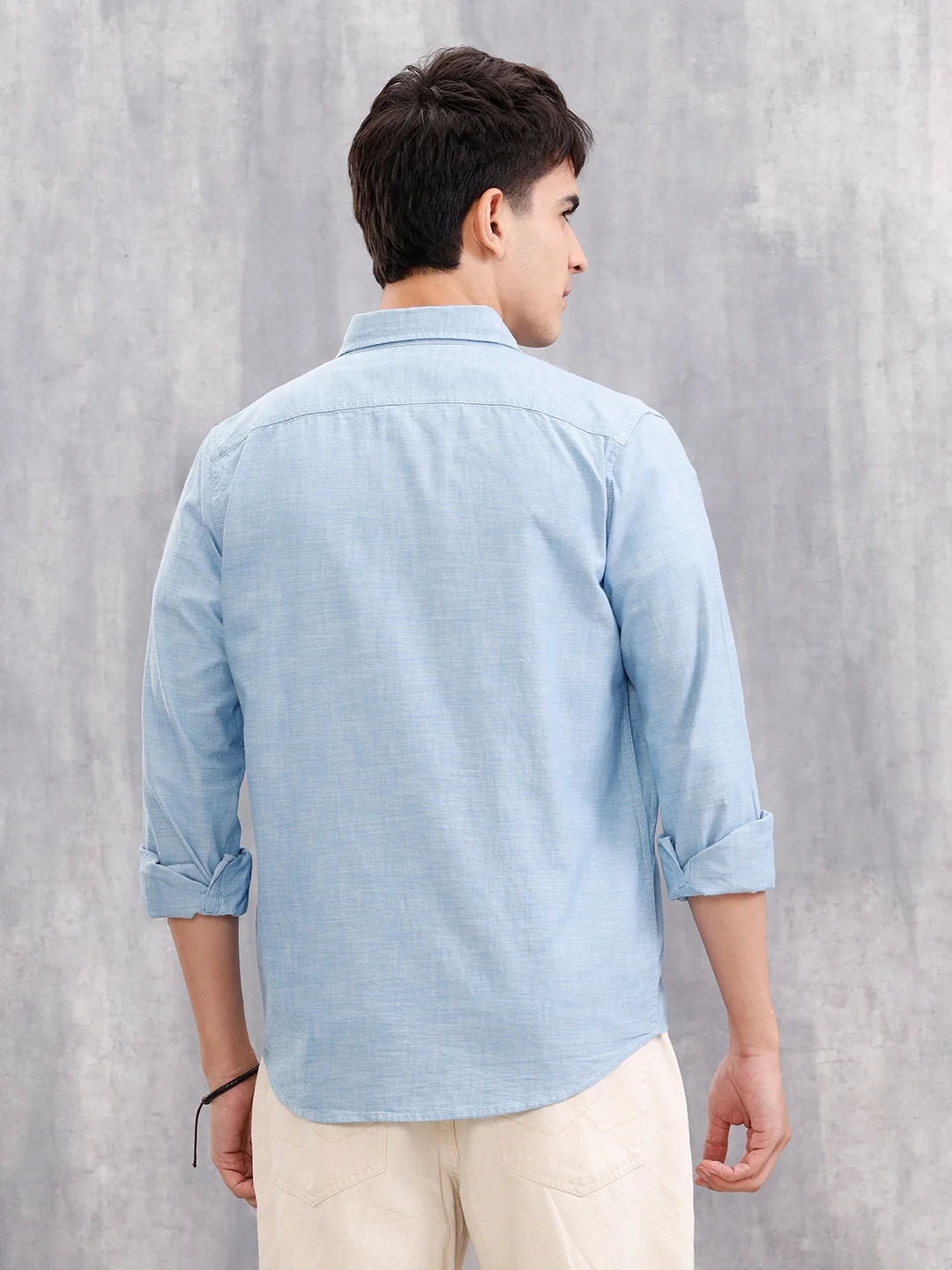 Double Pocket Chambray Shirt In Regular Fit | Blue - Image 3