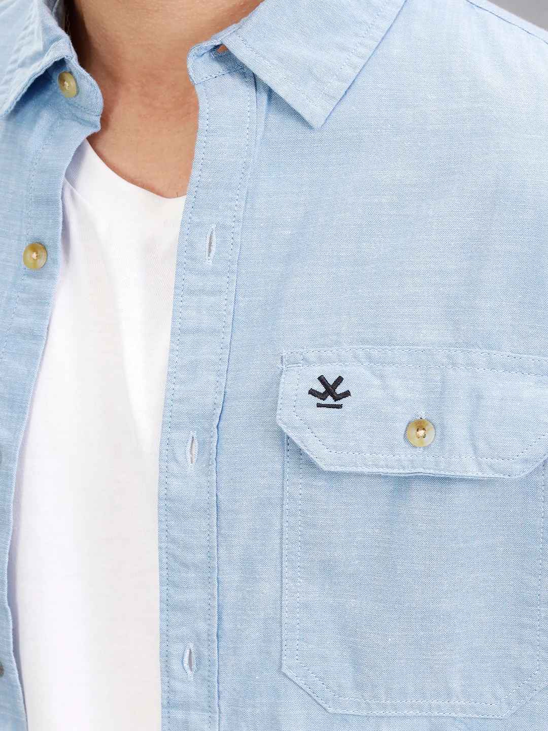 Double Pocket Chambray Shirt In Regular Fit | Blue - Image 5