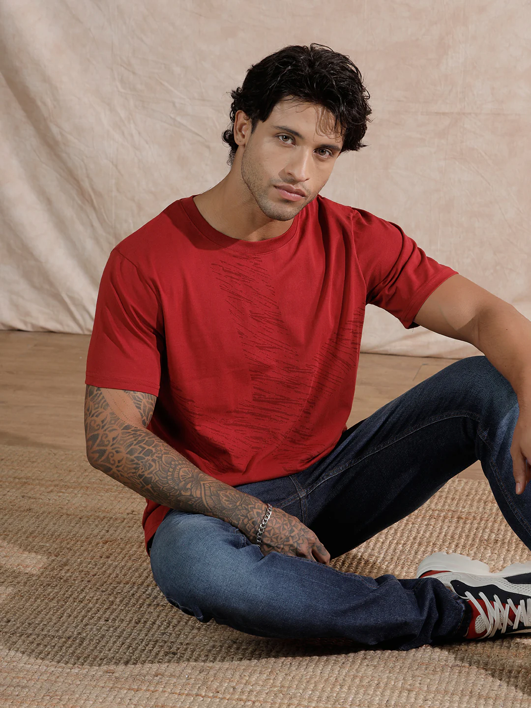 Hazy Logo Slim Fit T-Shirt | Red
