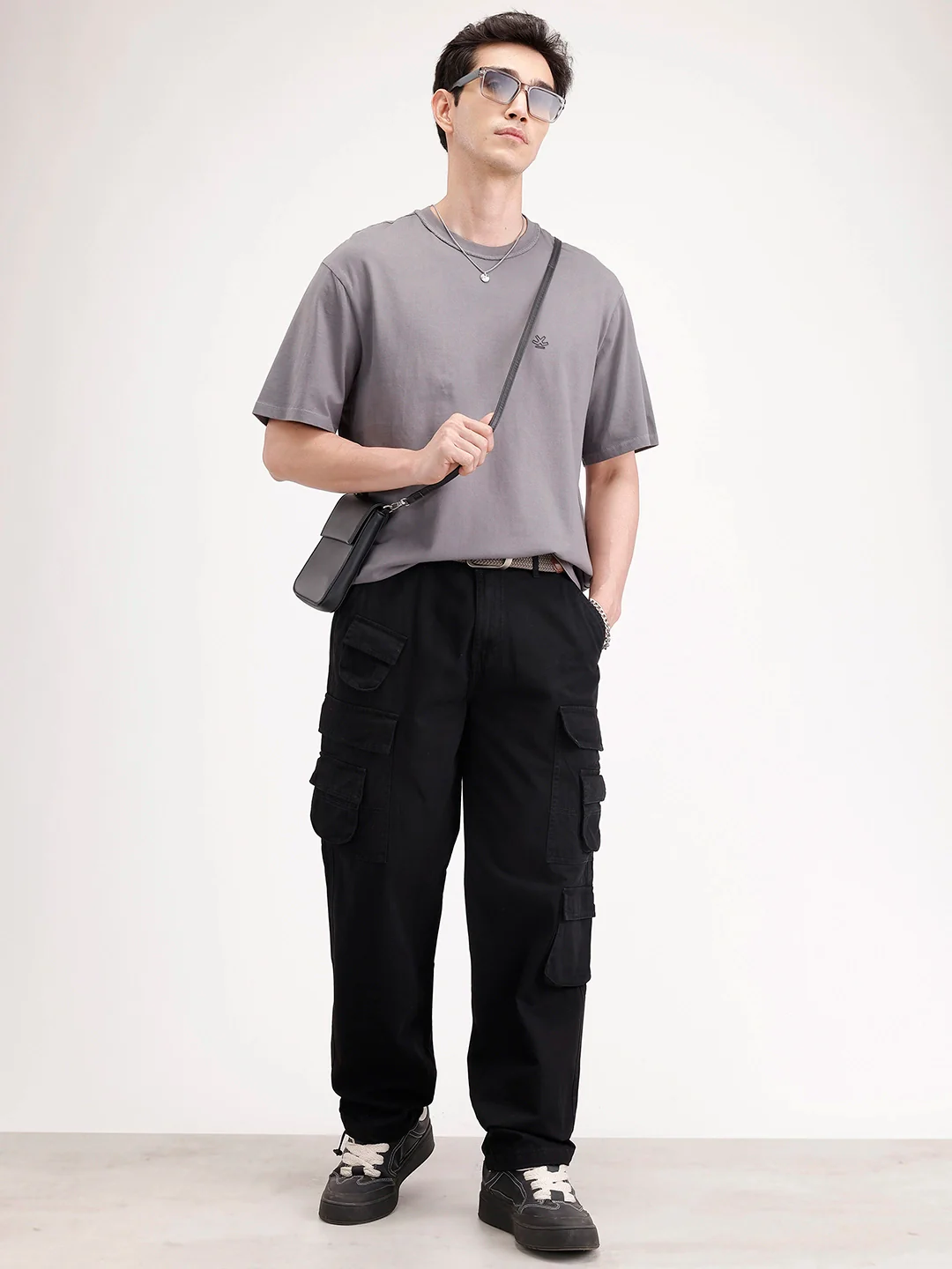 Loose Fit Cargo Trouser | Black - Image 2