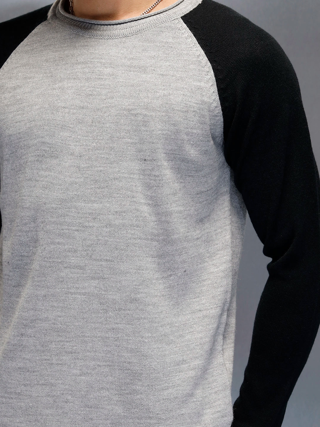 Men’s Textured Colorblock Pullover | Grey - Image 5
