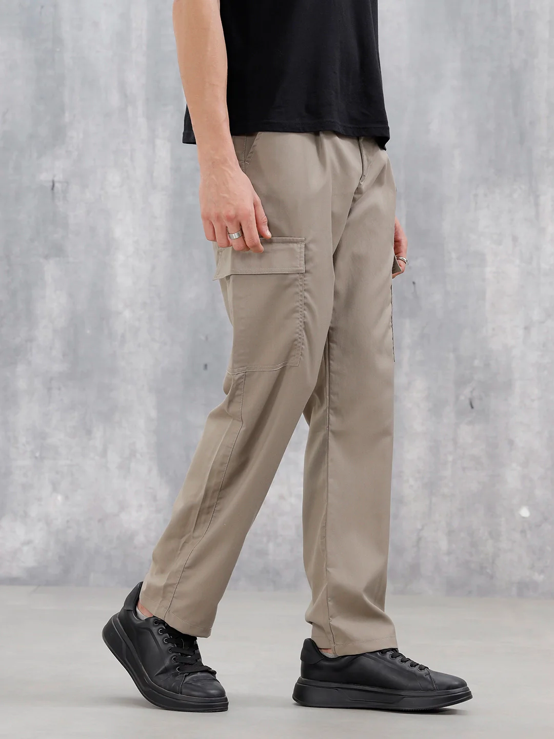 Men's Casual Loose Fit Cargo Trousers | Olive - Image 4