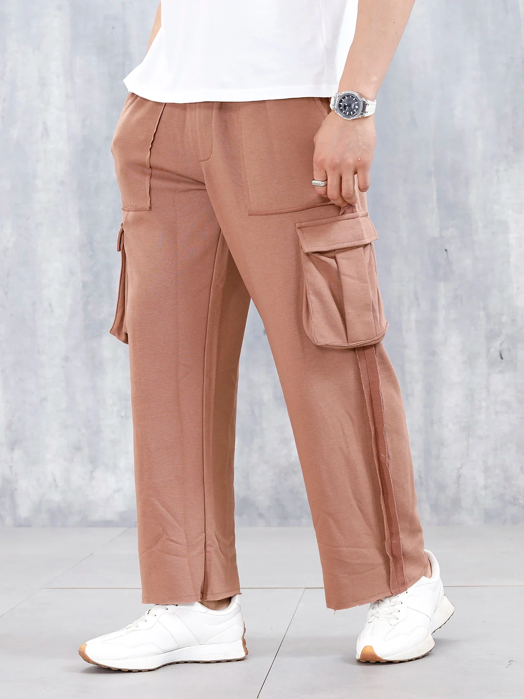 Men's Casual Relaxed Fit Cargo Knit Jogger With Raw Edge Detail | Brown