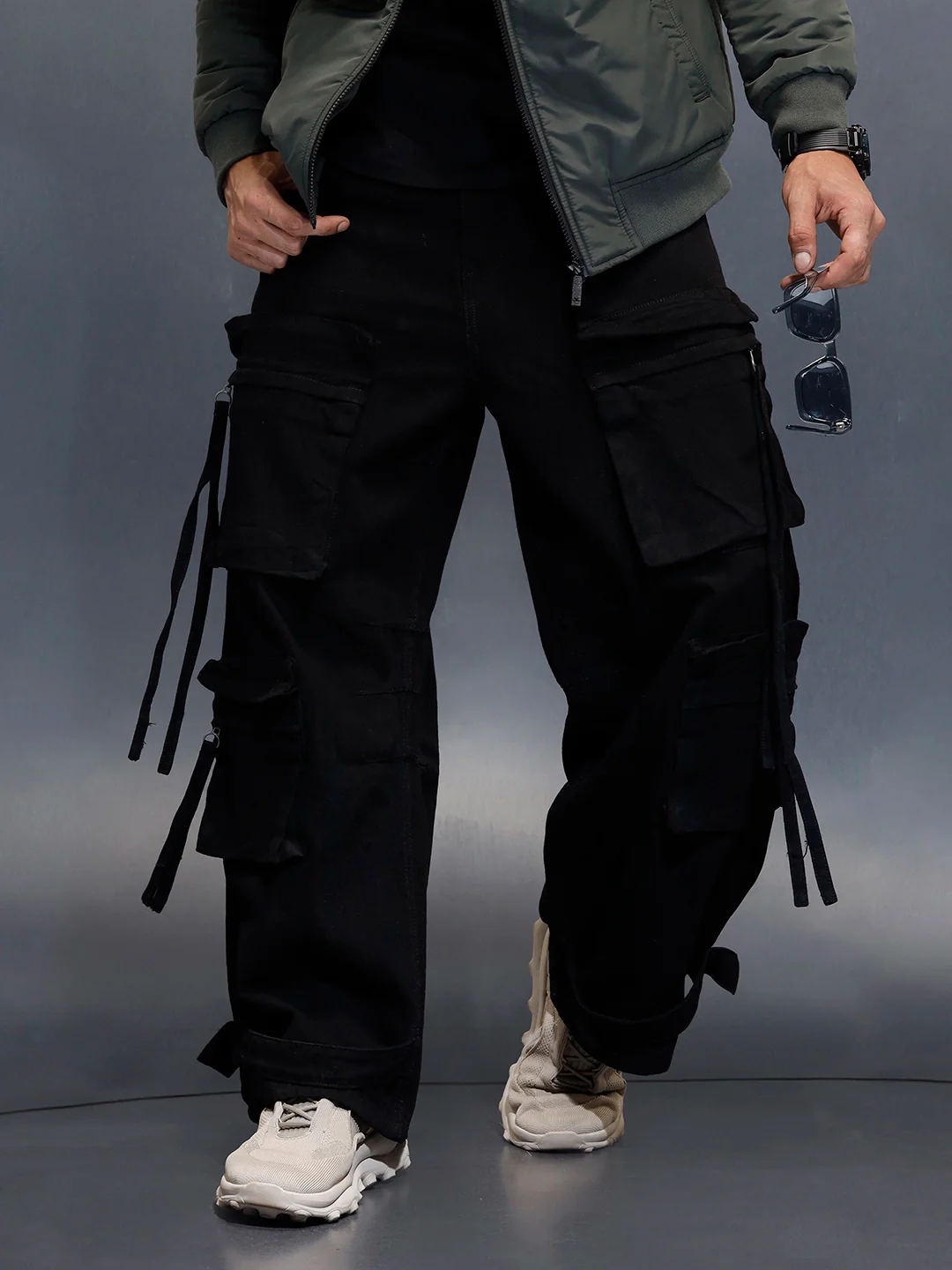Men's Twelve Pocket Baggy Cargo | Black