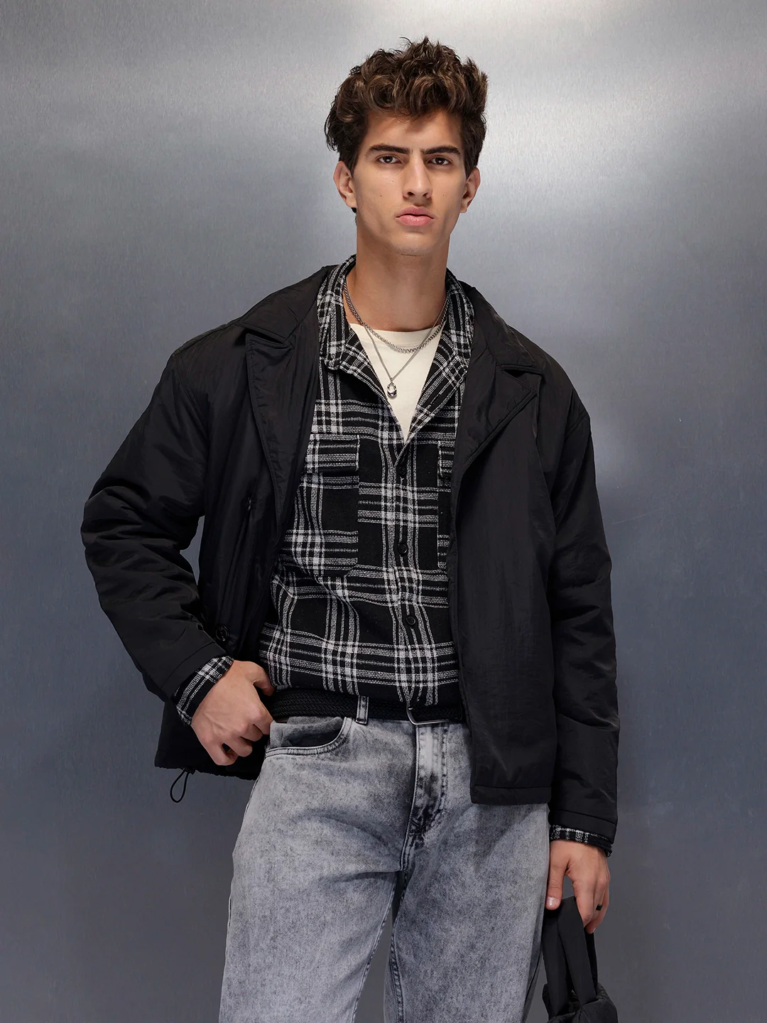 Minimal Black Lightweight Jacket | Black