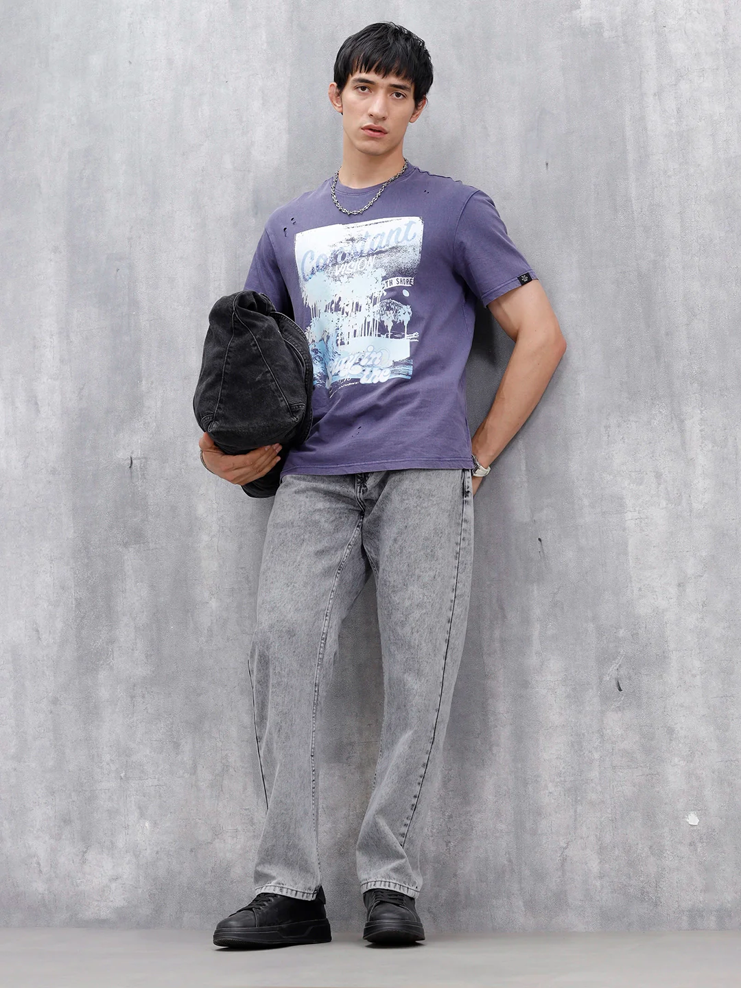 Oversized Washed Distressed Graphic T-Shirt | Navy Blue - Image 3