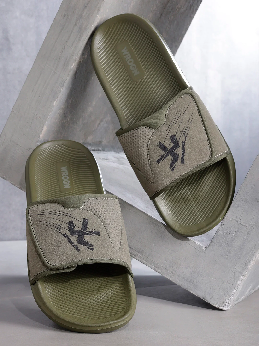 Sliders | Commando