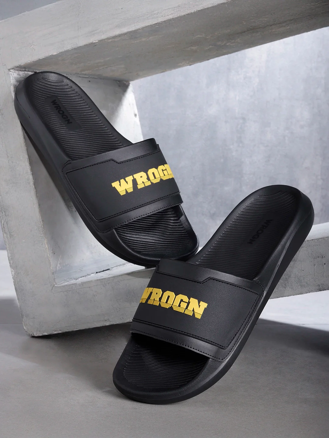 Sliders | Midnight Gold