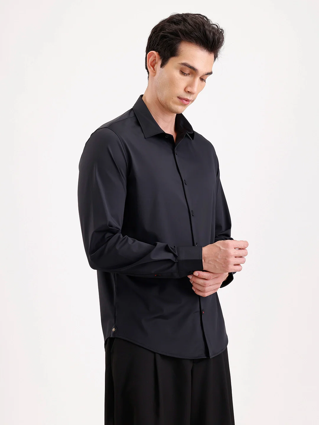 Solid Slim Fit Full Sleeve Shirt | Black - Image 4